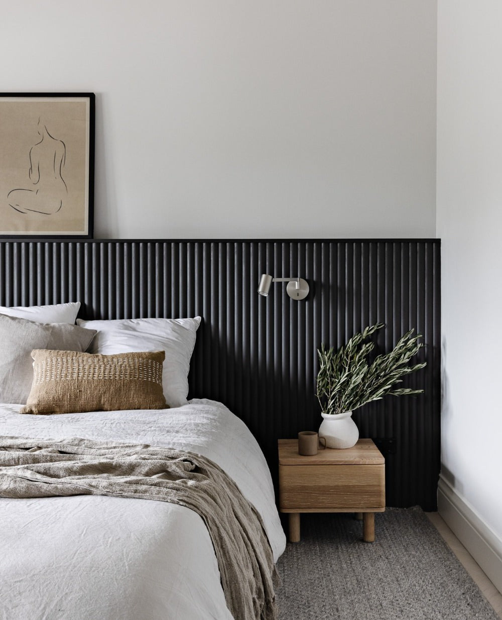 Black Ribbed Wall Panelling