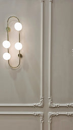 The Cecilia Corner Moulding