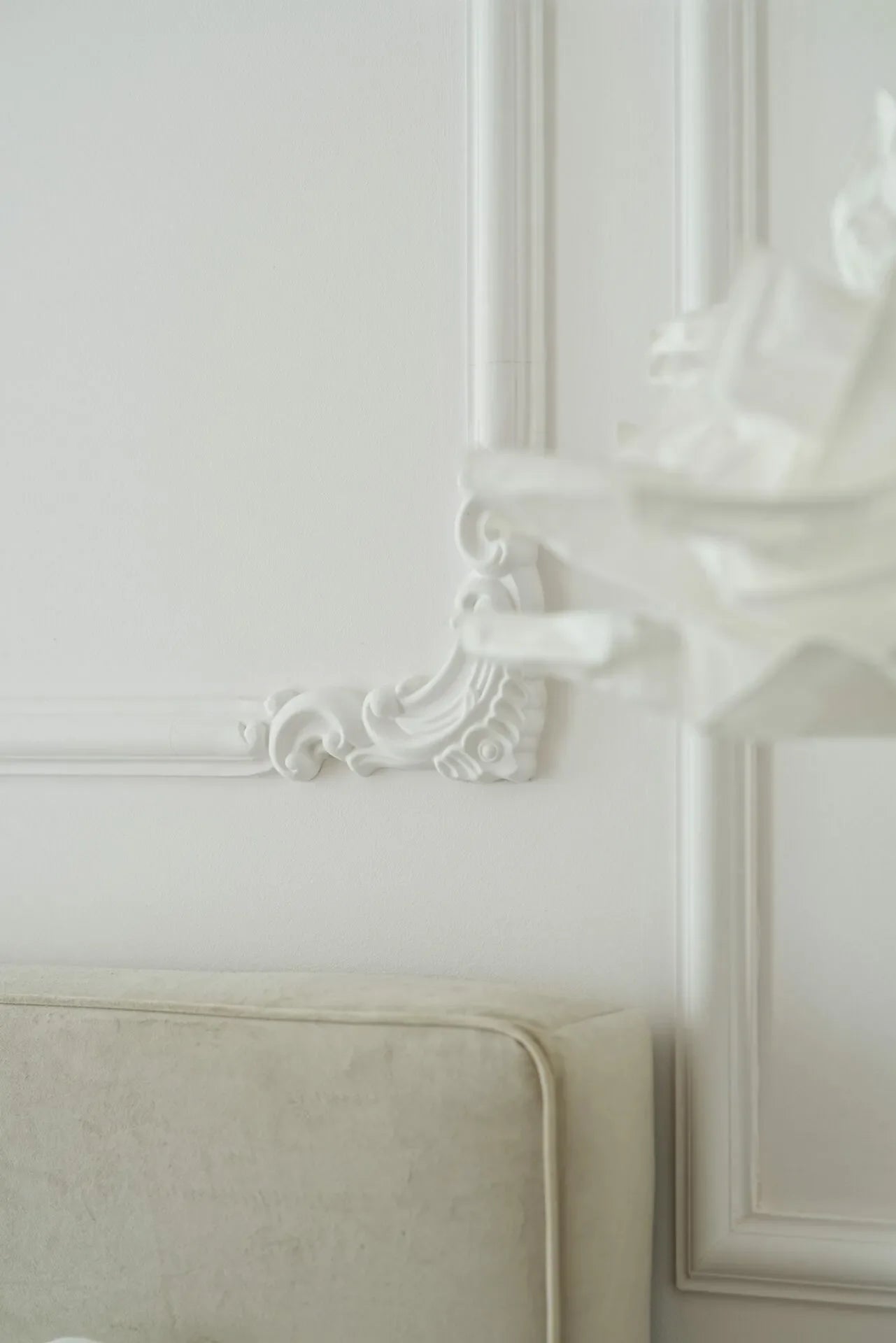 The Cecilia Corner Moulding