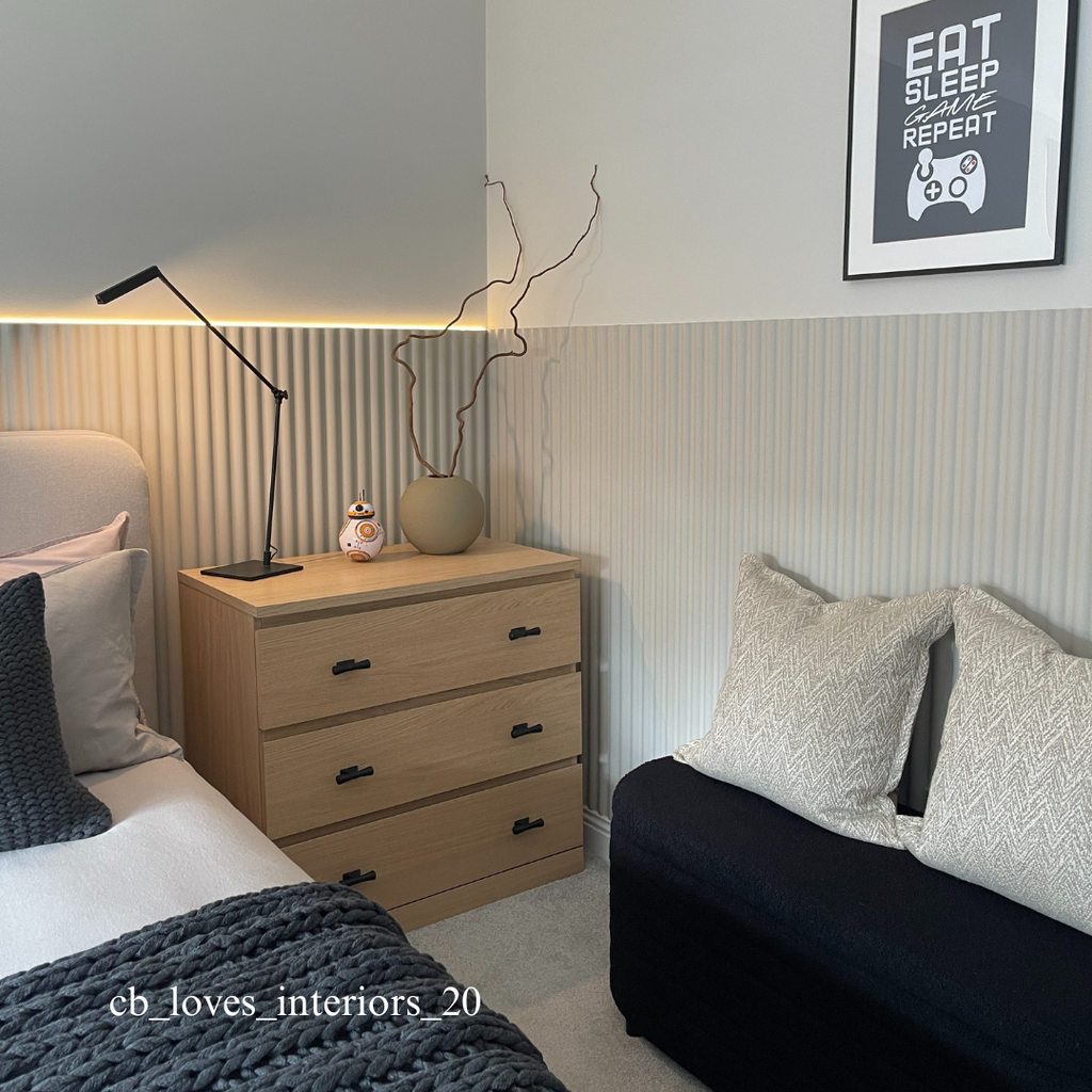 Soft Ribbed Wall Panelling